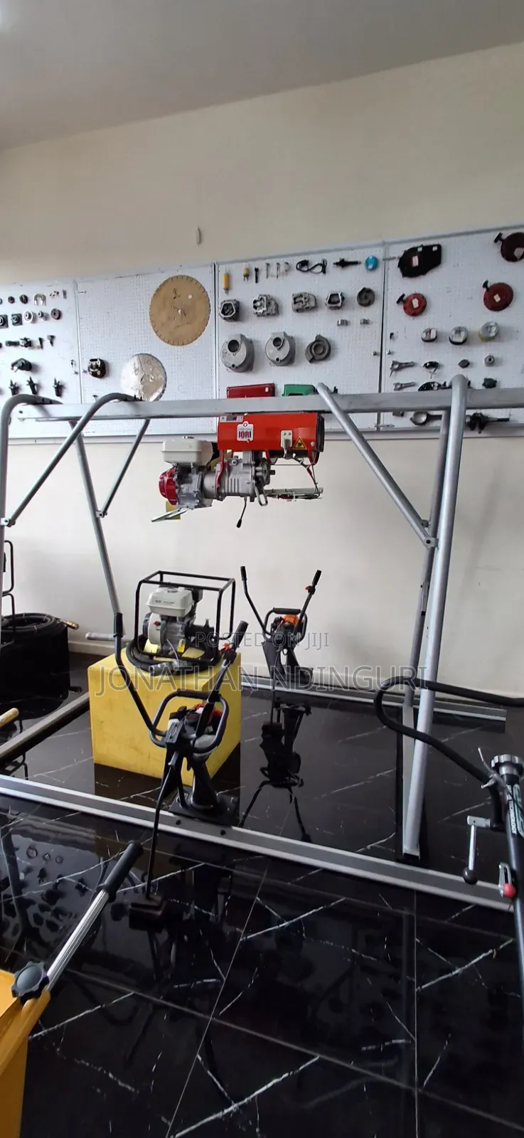1 Tonne (1000kg) Concrete Hoist – Industrial Material Hoisting System