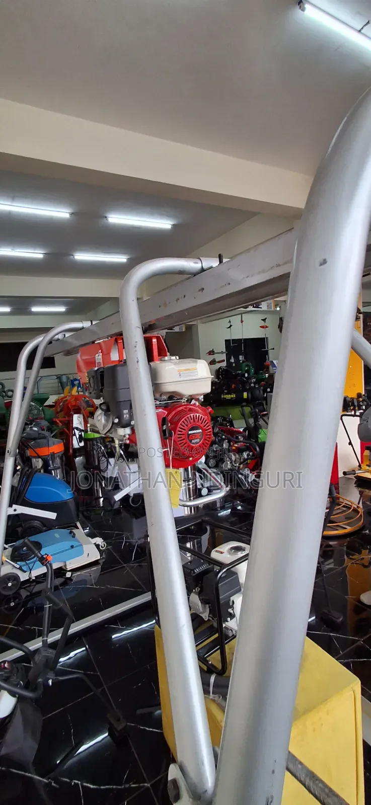 1 Tonne (1000kg) Concrete Hoist – Heavy Duty Site Hoisting Equipment