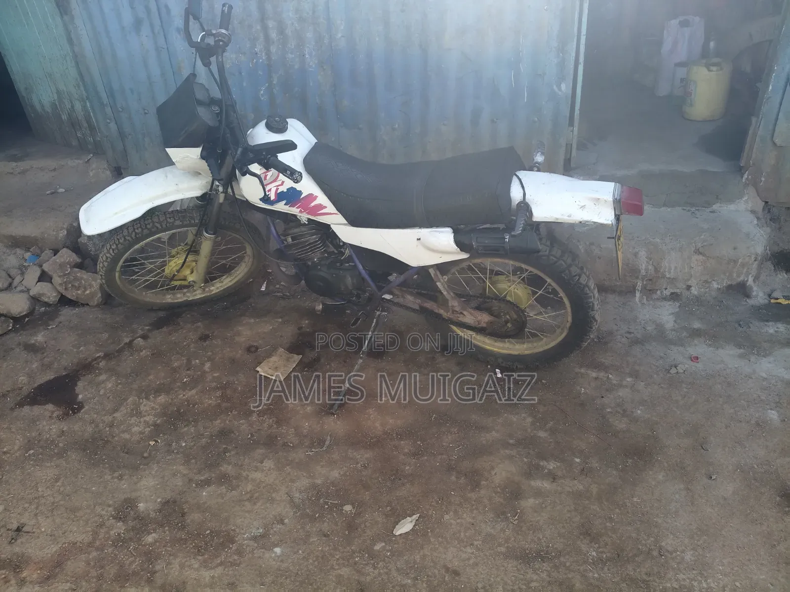 Yamaha DT175 1997 White