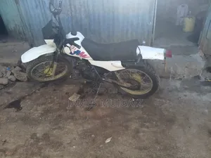 Yamaha DT175 1997 White