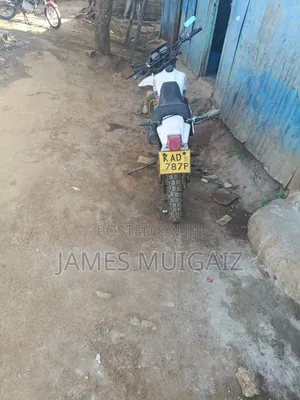 Yamaha DT175 1997 White