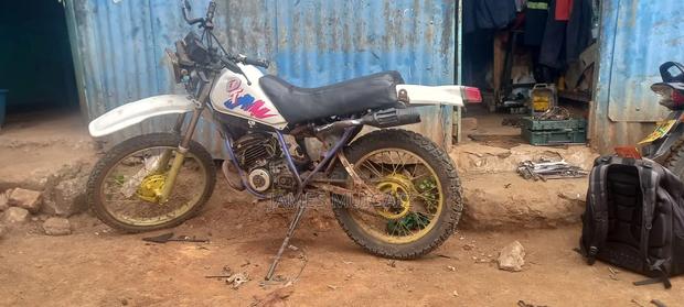 Yamaha DT175 1997 White - thumbnail 3