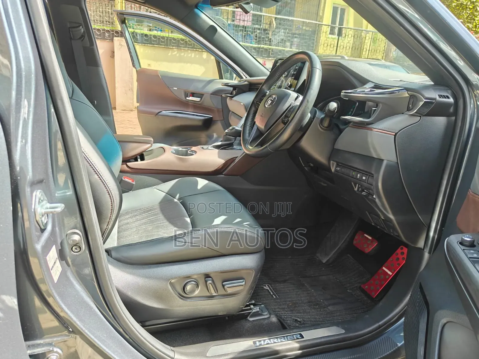Toyota Harrier 2.0 2021 Blue