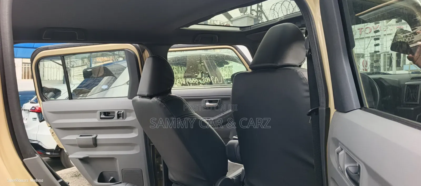 Daihatsu Tanto 2021