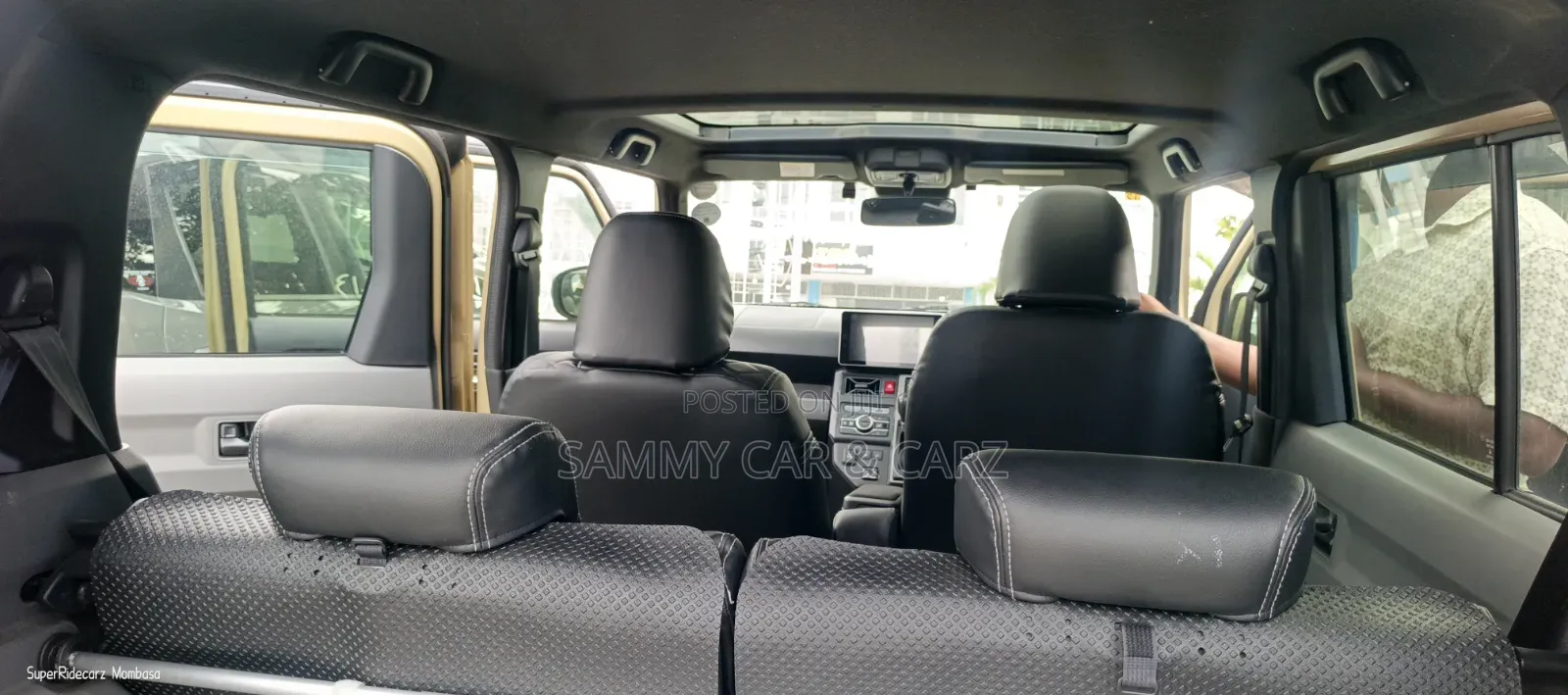 Daihatsu Tanto 2021