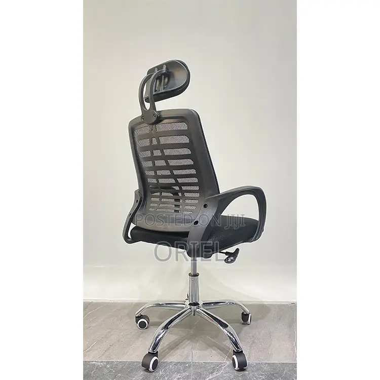 Office Chair : Ergonomic Swivel Office High-Back Chair