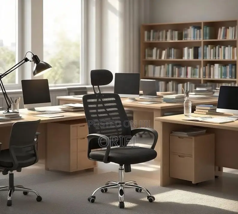 Office Chair : Ergonomic Swivel Office High-Back Chair