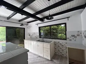 Mini Flat in Off Windy Ridge Rd, Karen C for rent
