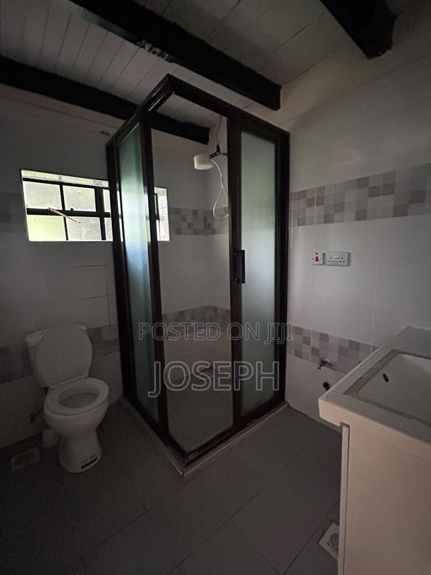 Mini Flat in Off Windy Ridge Rd, Karen C for rent - thumbnail 4