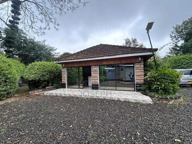Mini Flat in Off Windy Ridge Rd, Karen C for rent - thumbnail 2