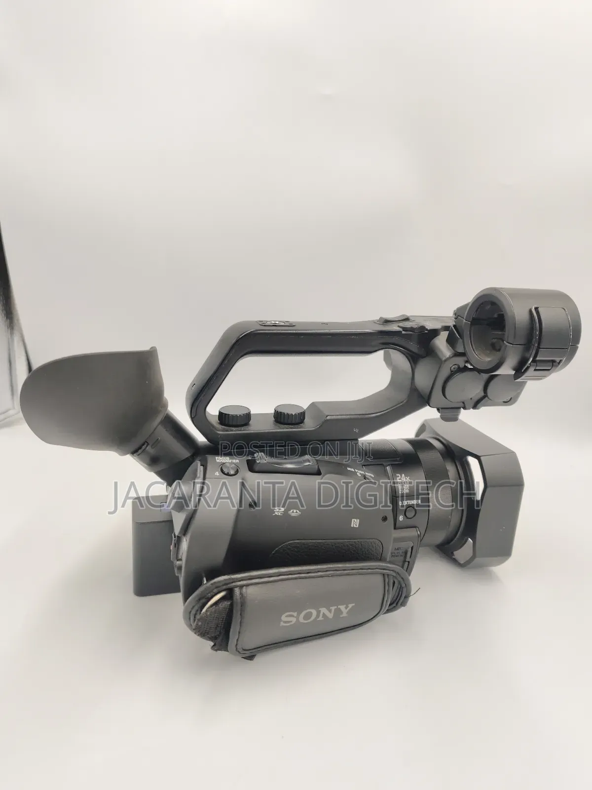 Sony PXW-X70 Professional Video Camera