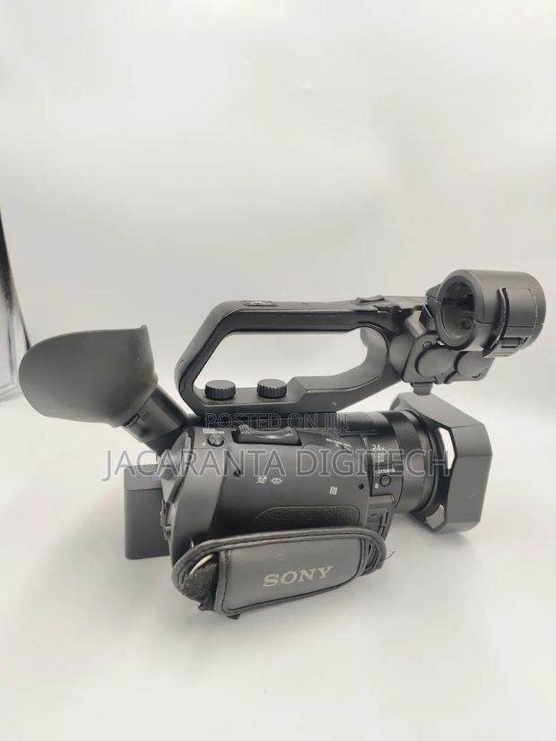 Sony PXW-X70 Professional Video Camera - thumbnail 2