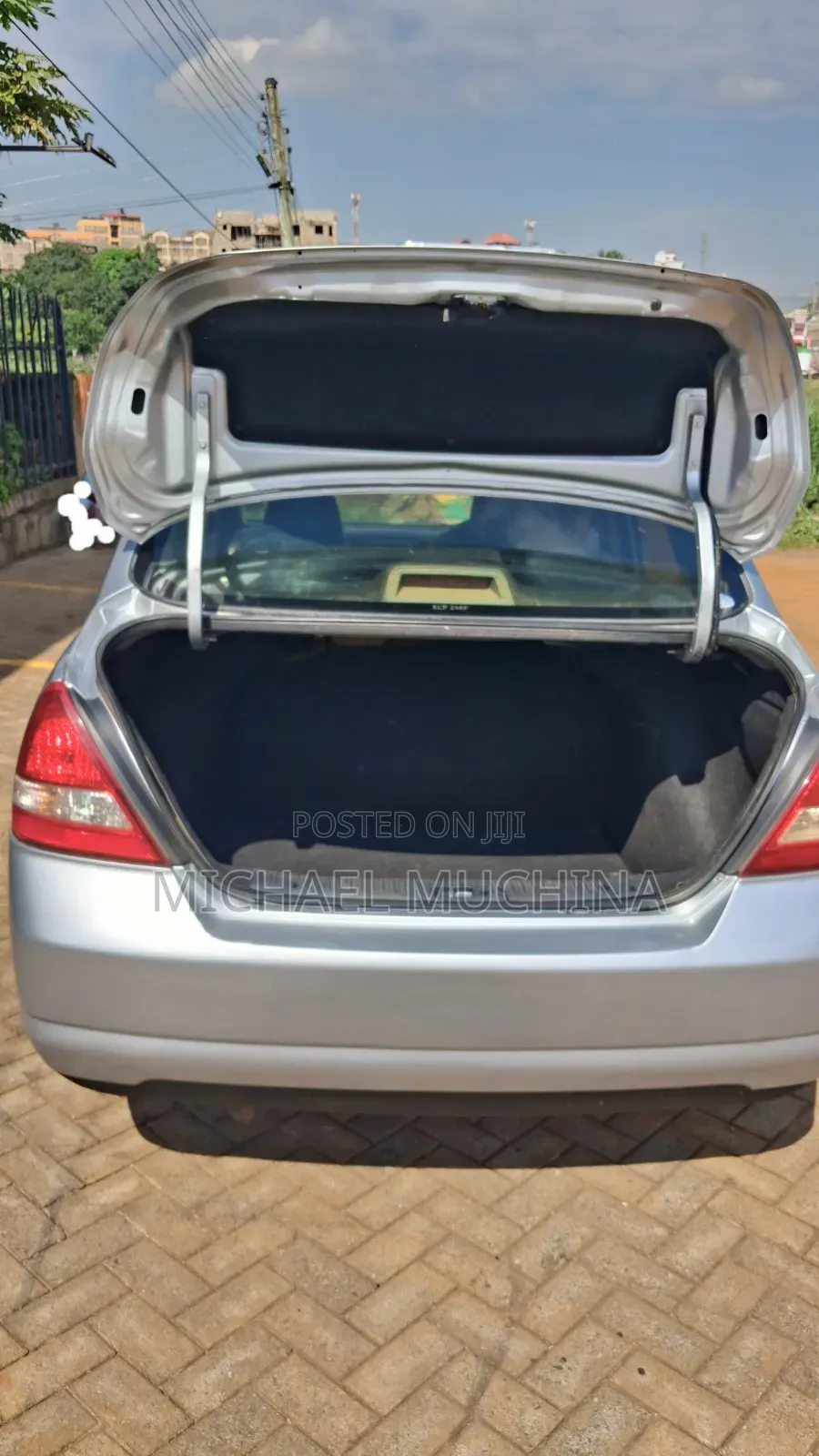 Nissan Tiida 2010