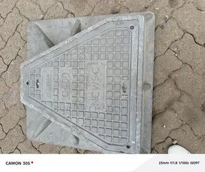 D400(40t) Locable Heavy Duty Manhole Cover