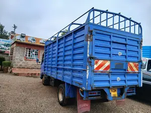 Isuzu Elf 2014