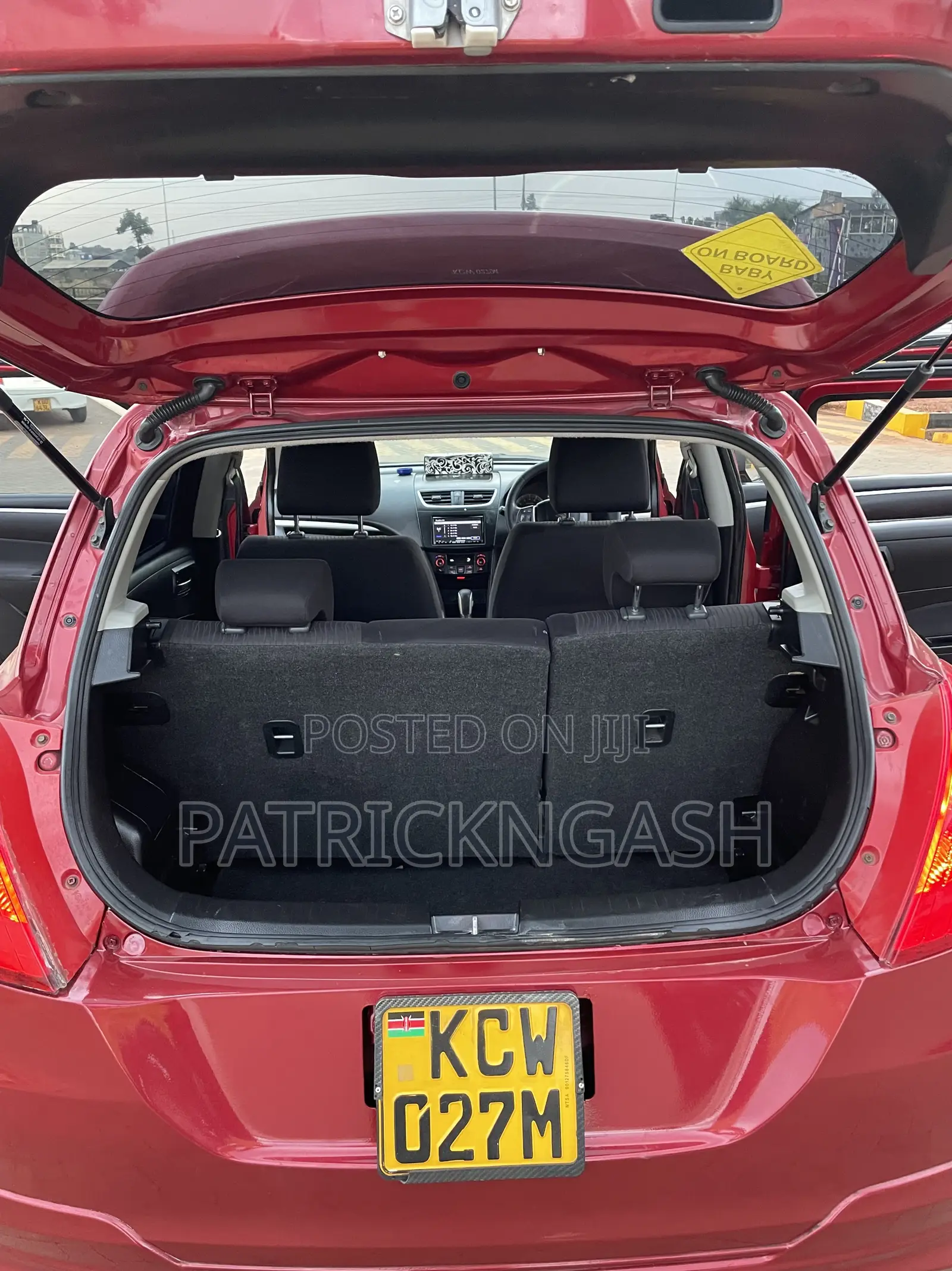 Suzuki Swift 2012 Maroon
