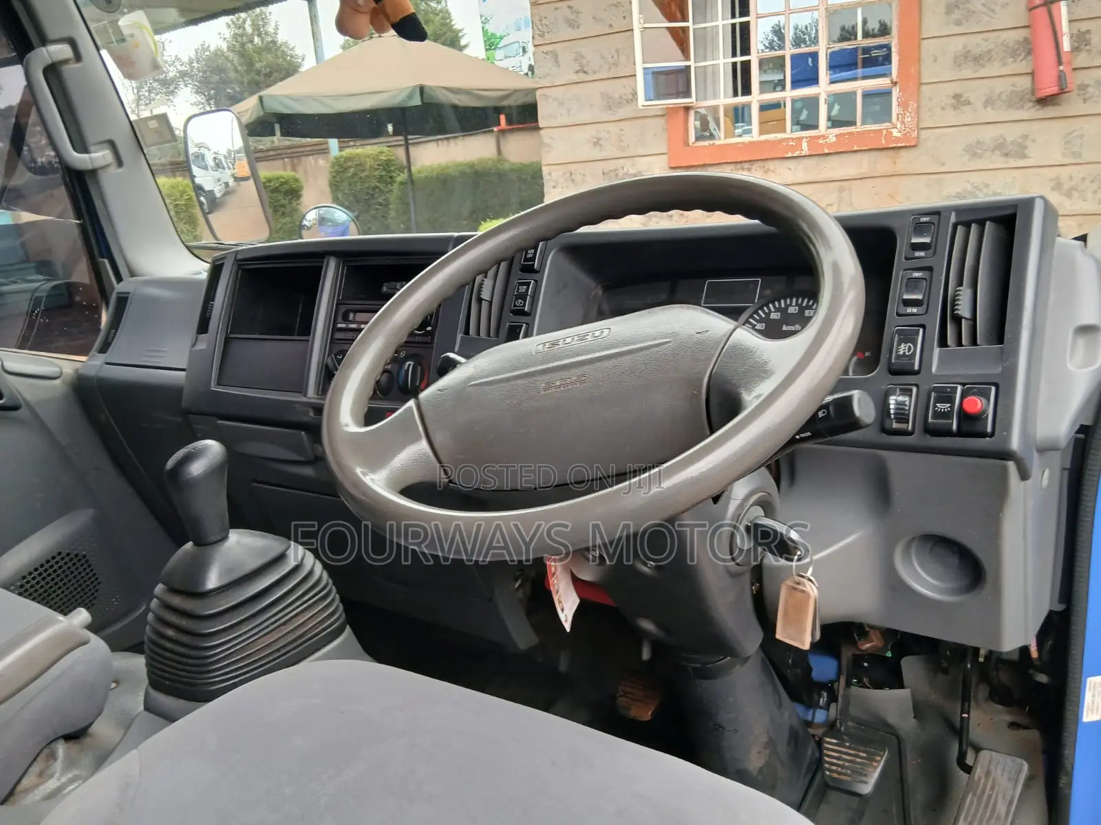 Isuzu Elf 2014