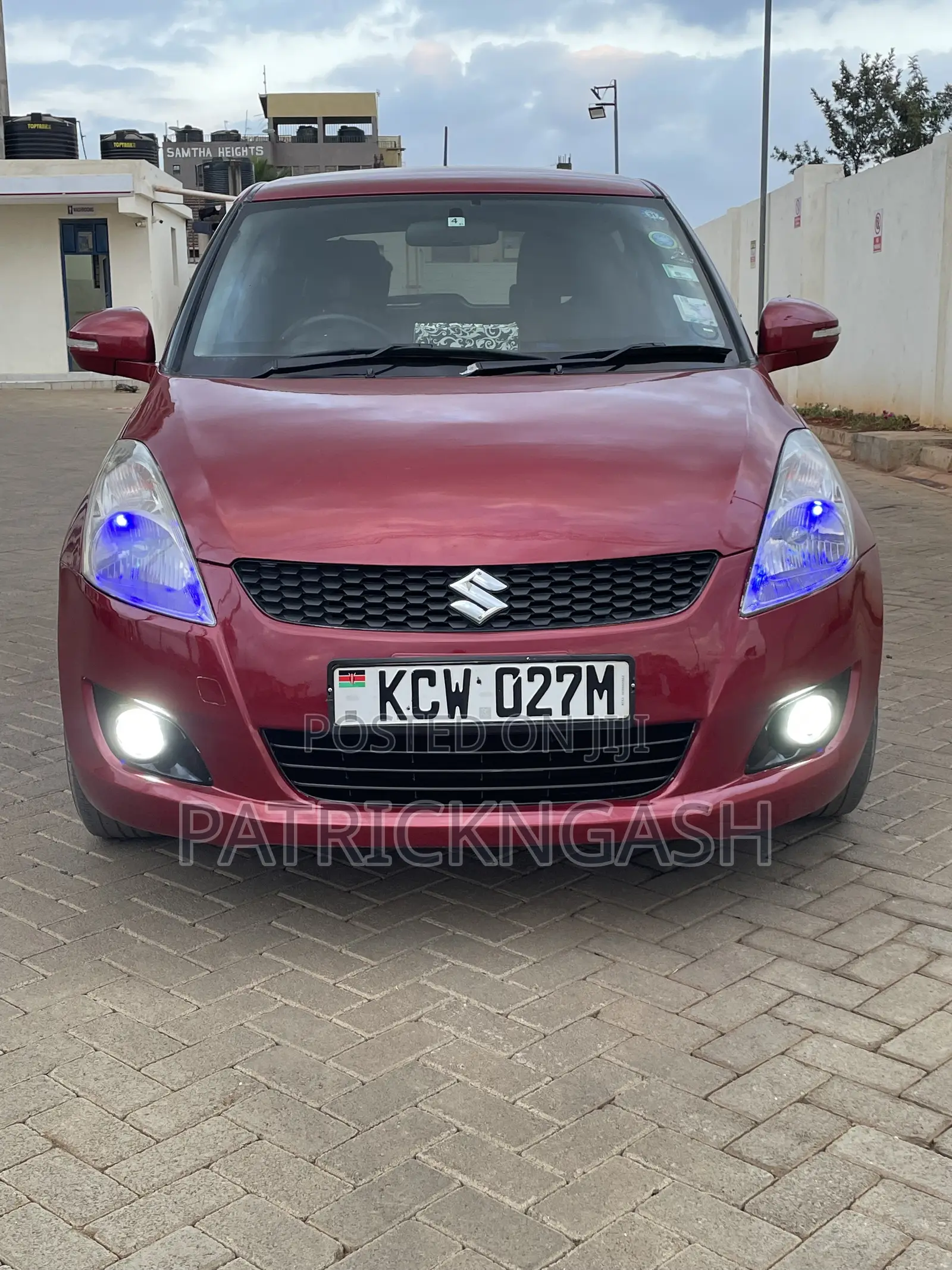 Suzuki Swift 2012 Maroon
