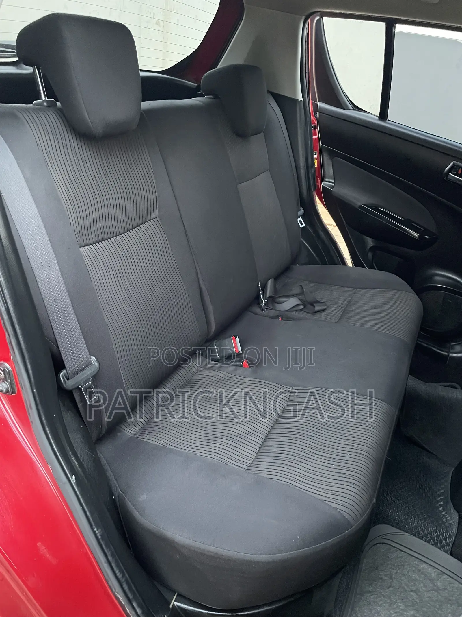Suzuki Swift 2012 Maroon