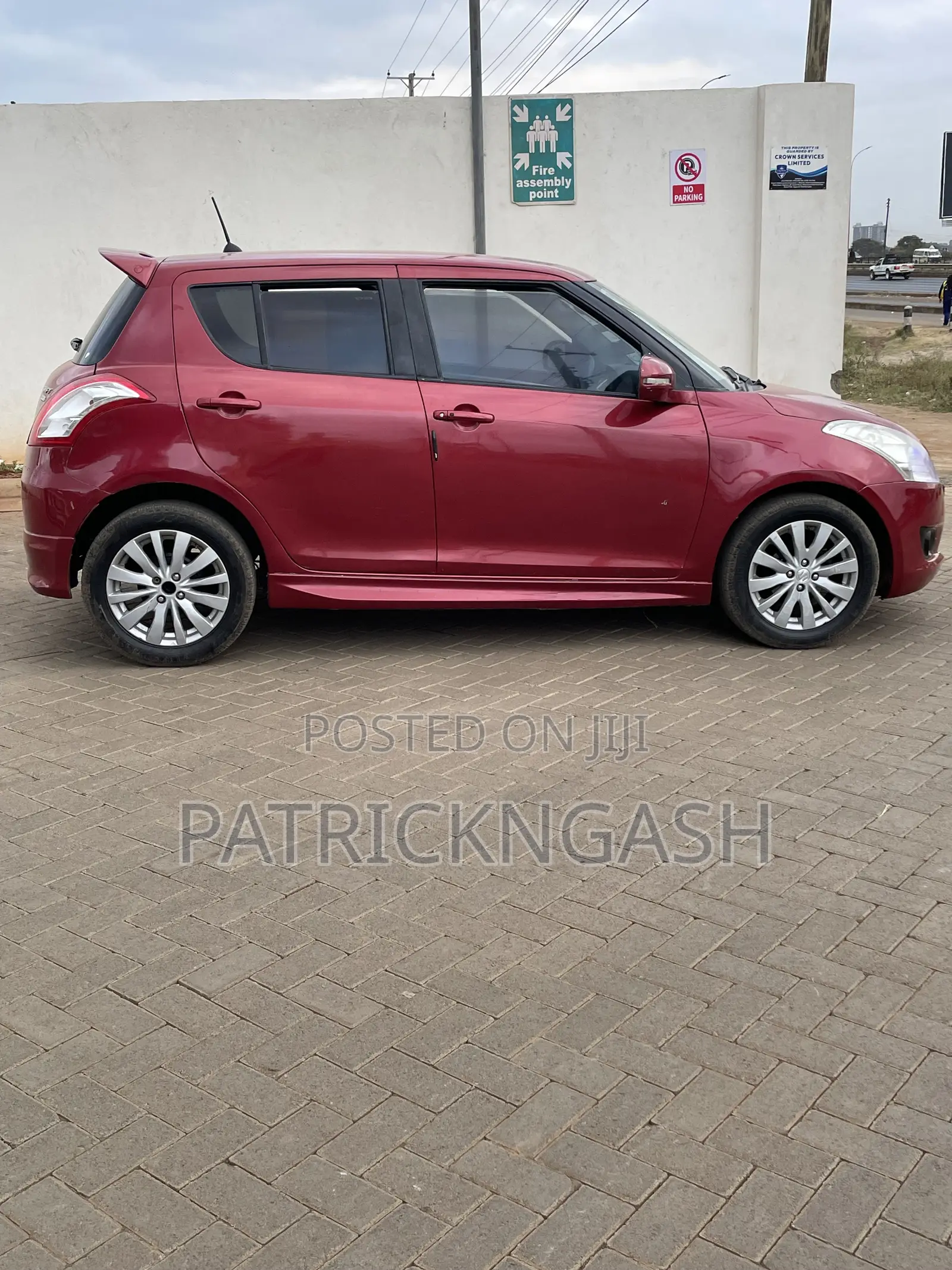 Suzuki Swift 2012 Maroon
