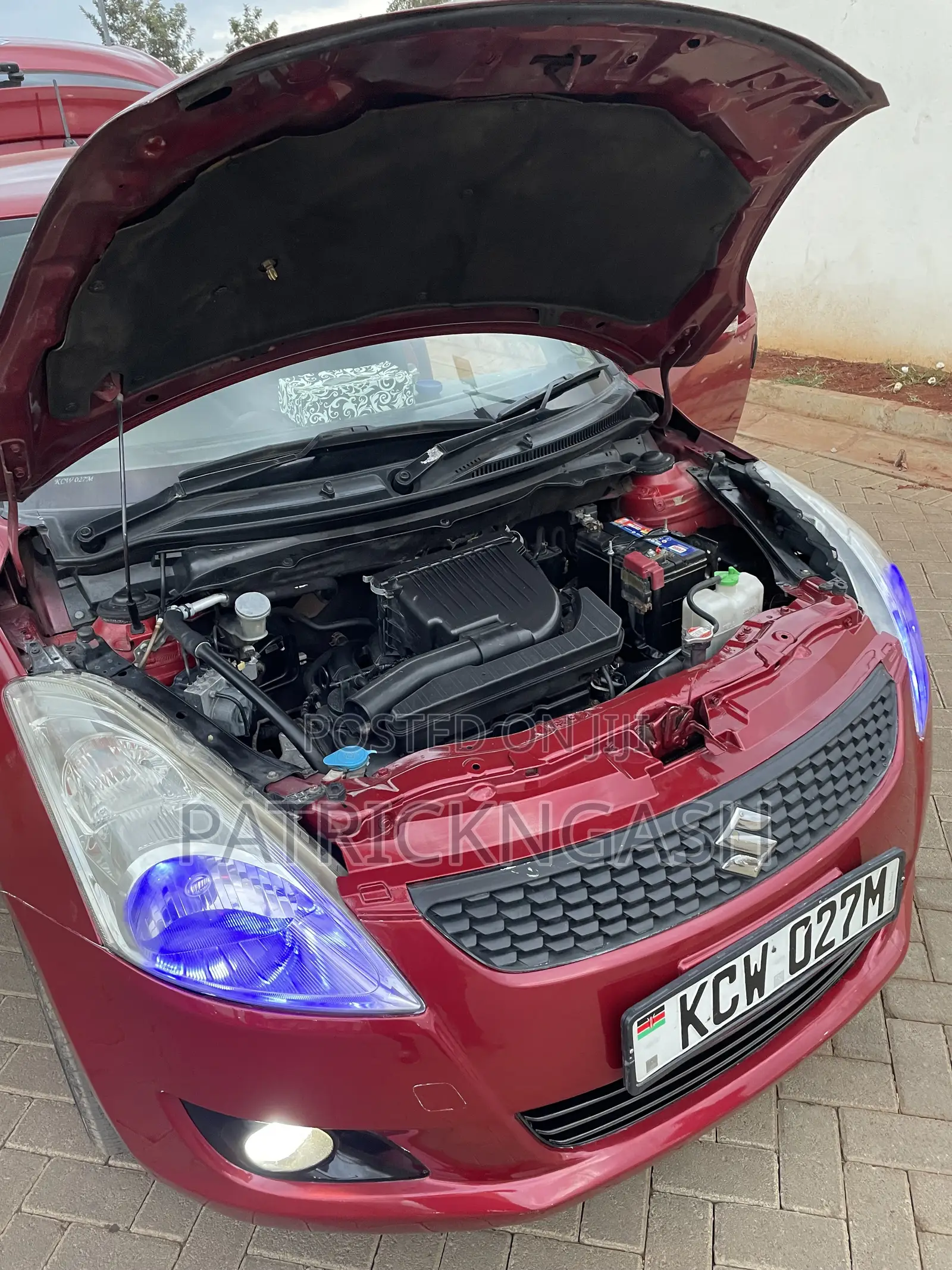 Suzuki Swift 2012 Maroon