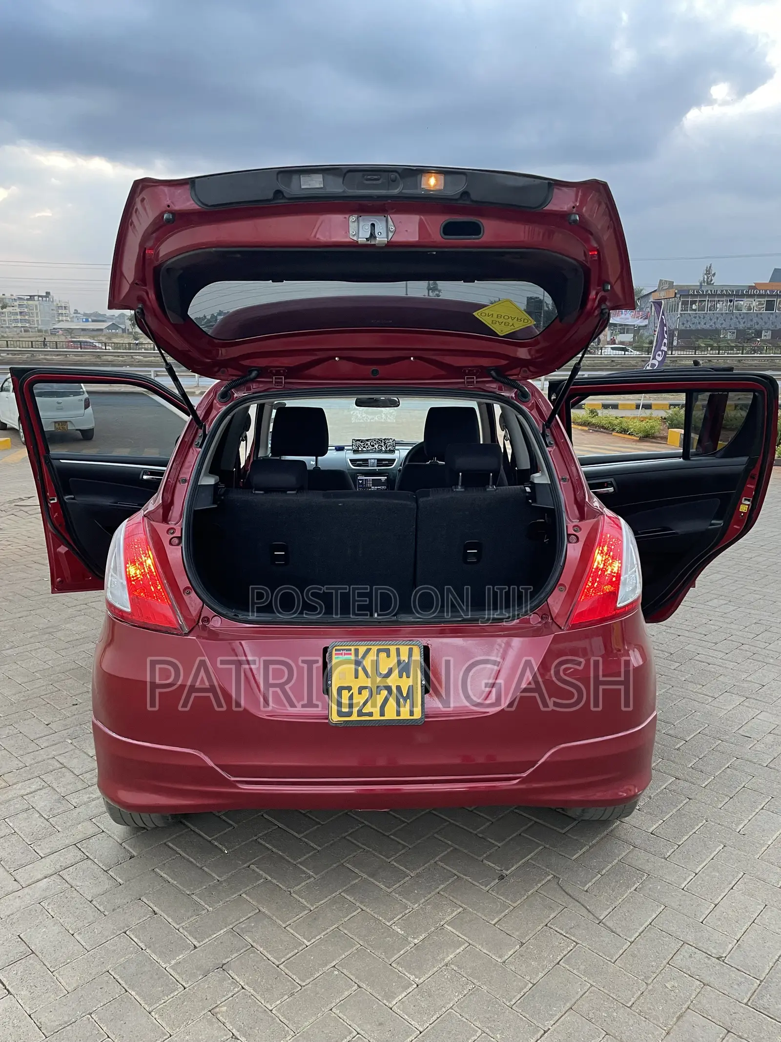 Suzuki Swift 2012 Maroon