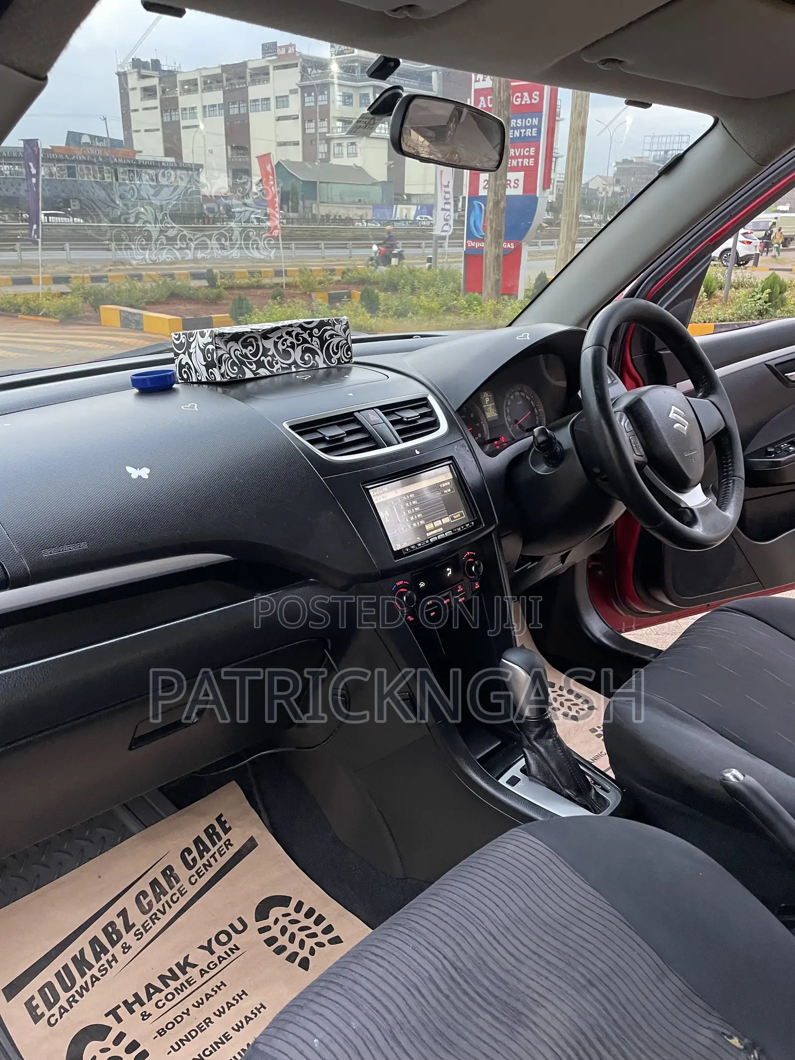 Suzuki Swift 2012 Maroon
