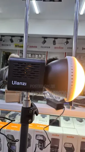 Ulanzi L023 40w Pro Cob Fill Light Black(With Adaptor)