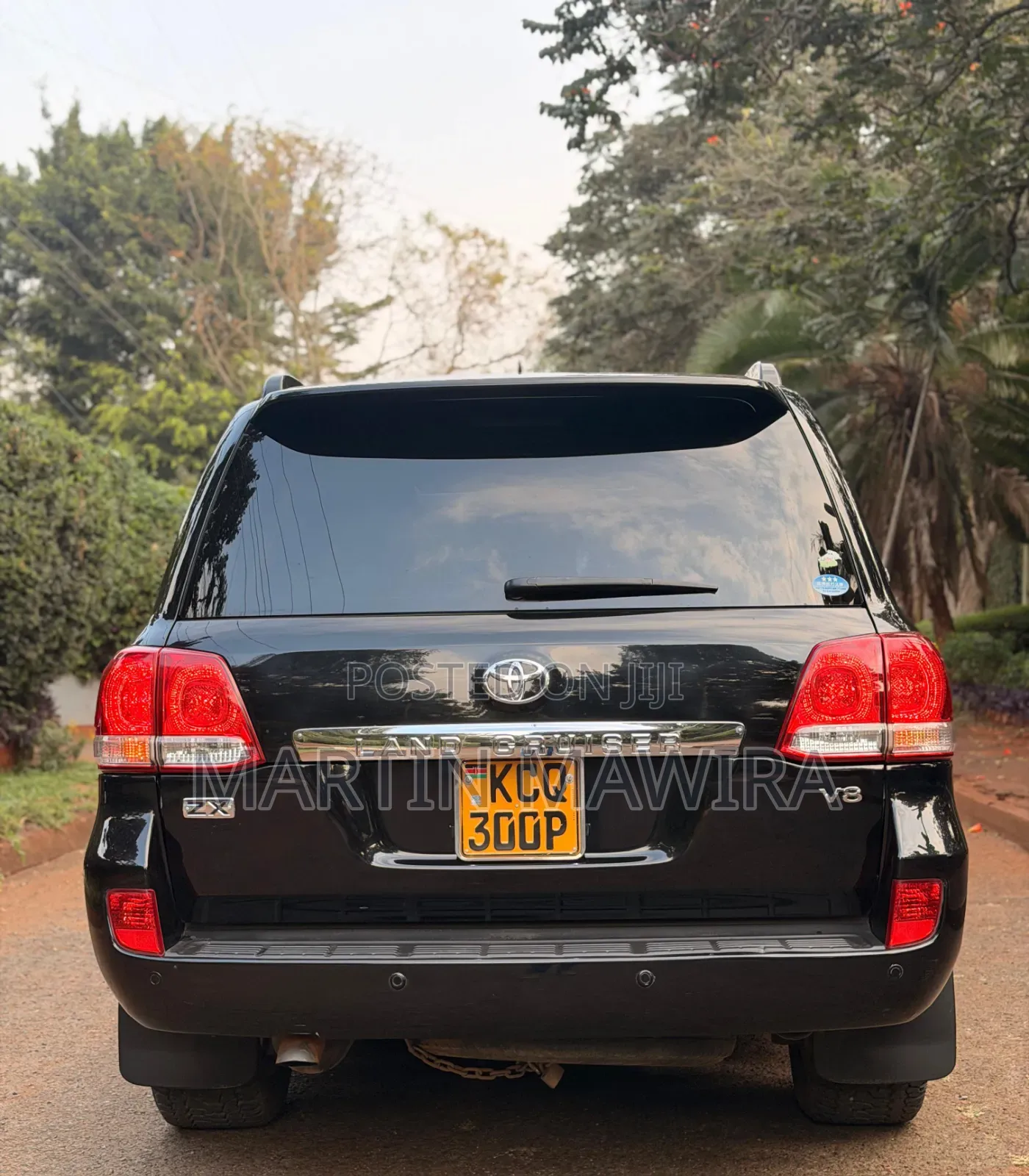 Toyota Land Cruiser Prado 2011