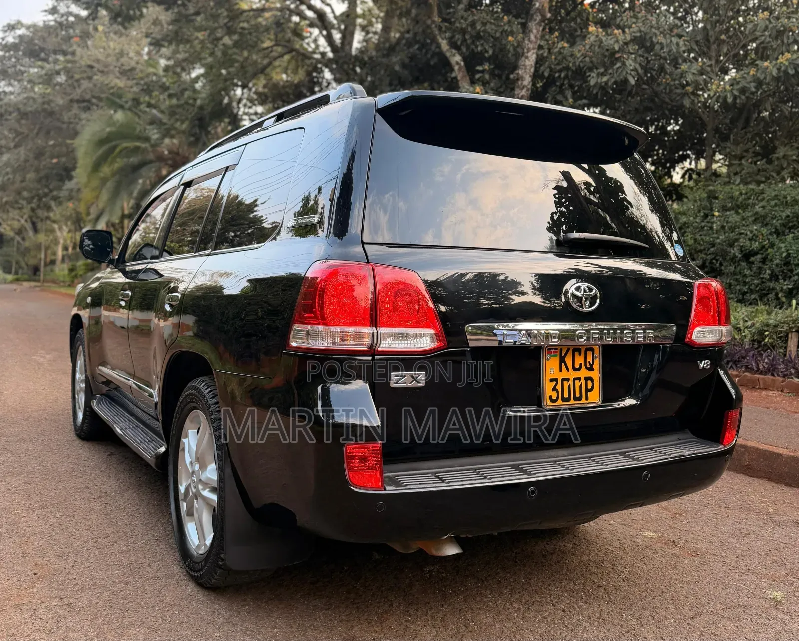 Toyota Land Cruiser Prado 2011
