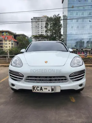 Porsche Cayenne 2014 White