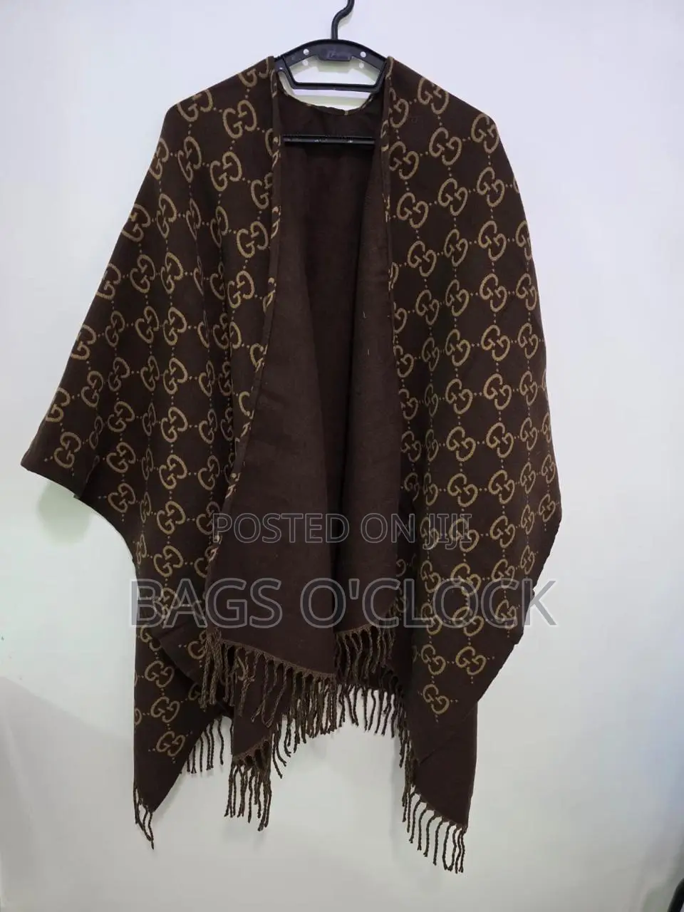 Elegant Women's Poncho – Warm Stylish
