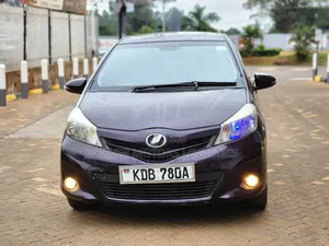 Toyota Vitz 2013 Burgundy