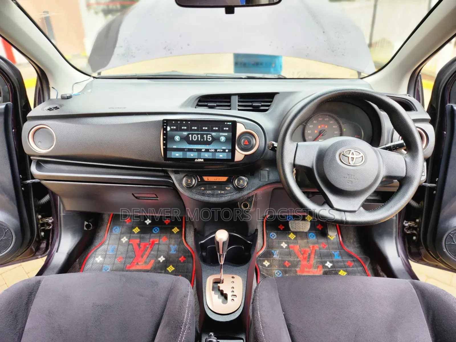 Toyota Vitz 2013 Burgundy
