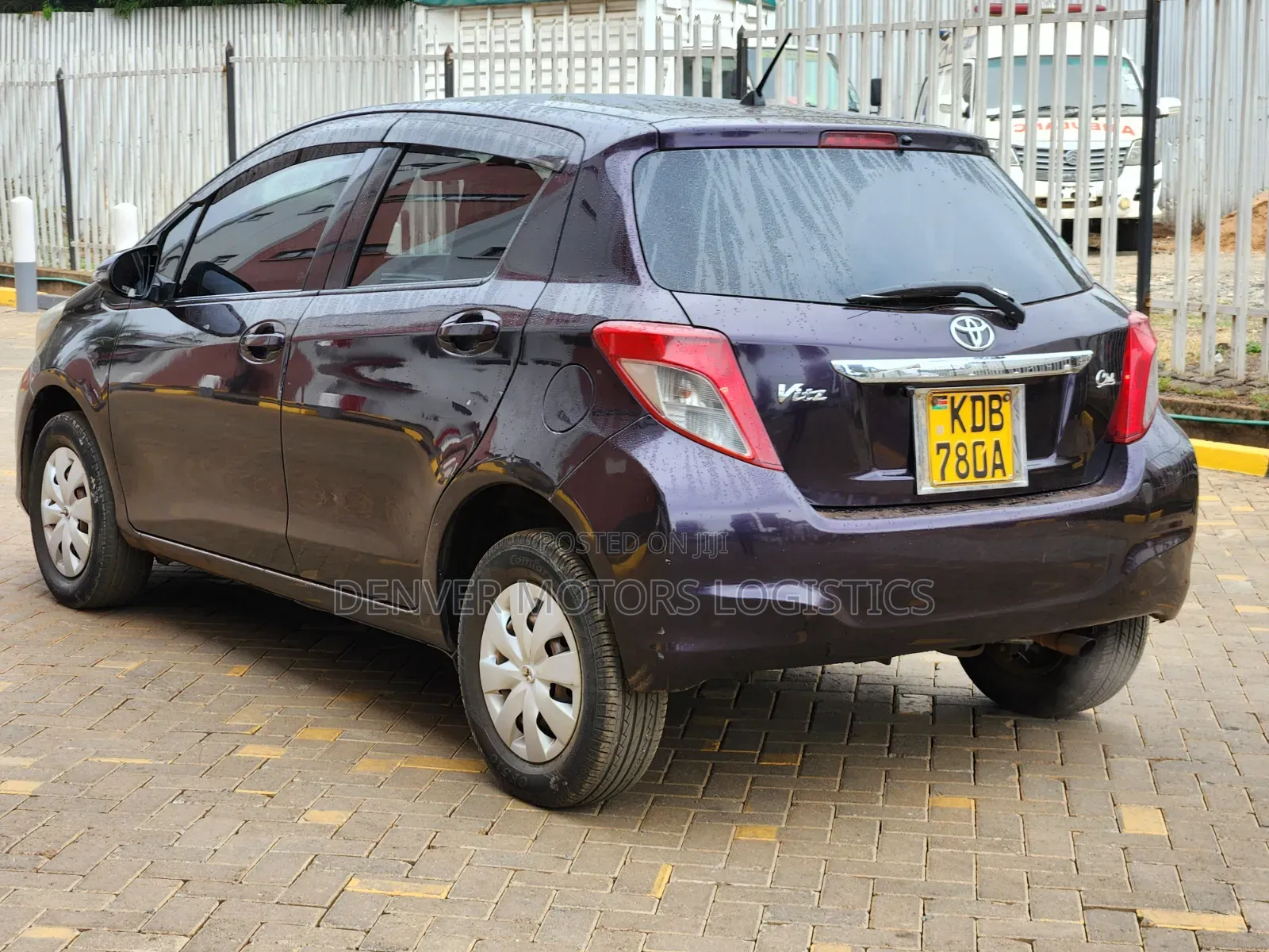 Toyota Vitz 2013 Burgundy