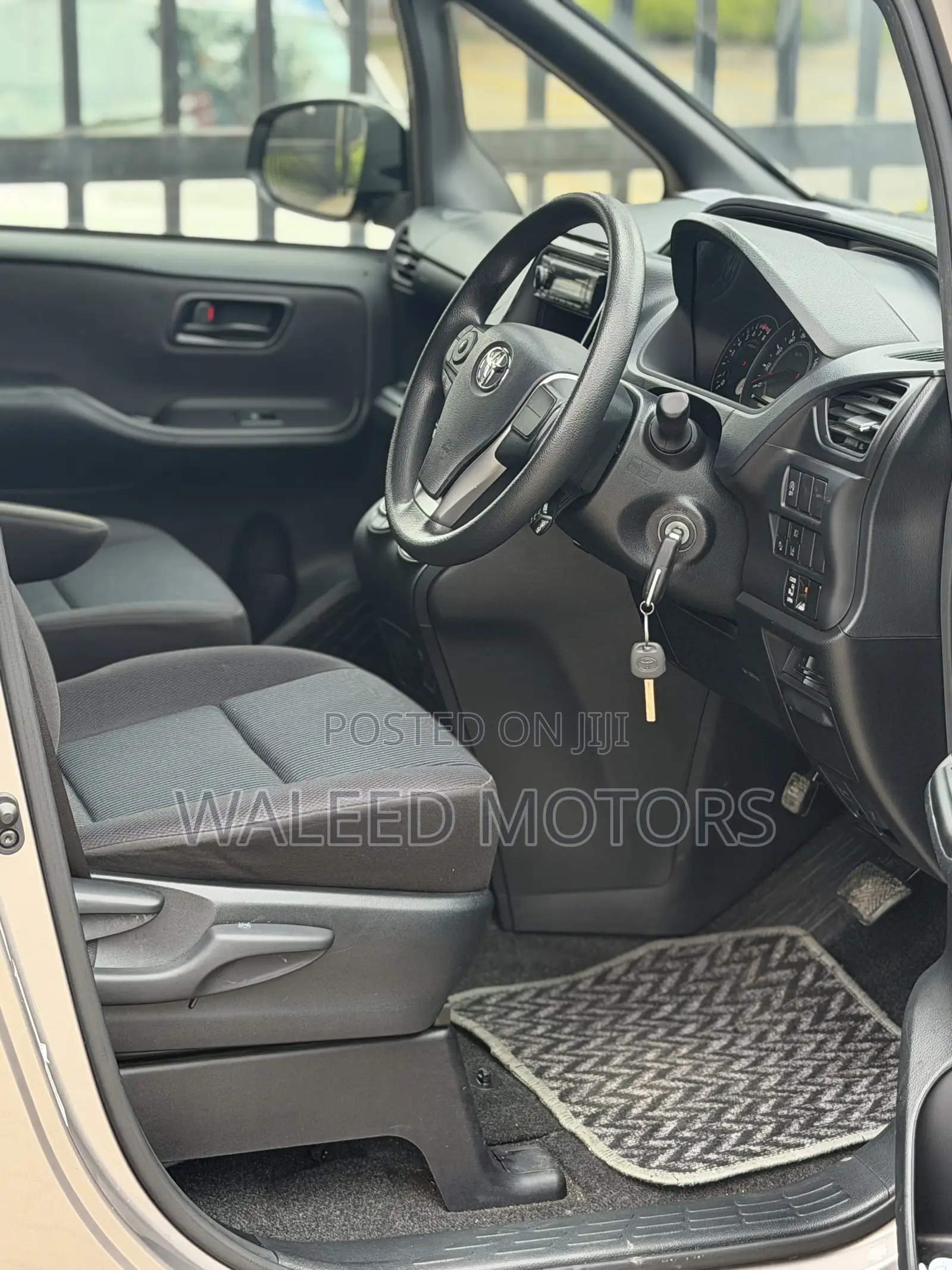Toyota Voxy 2020 Gray