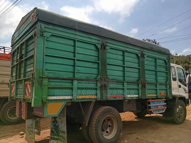 Isuzu FSR High Sided - thumbnail 3