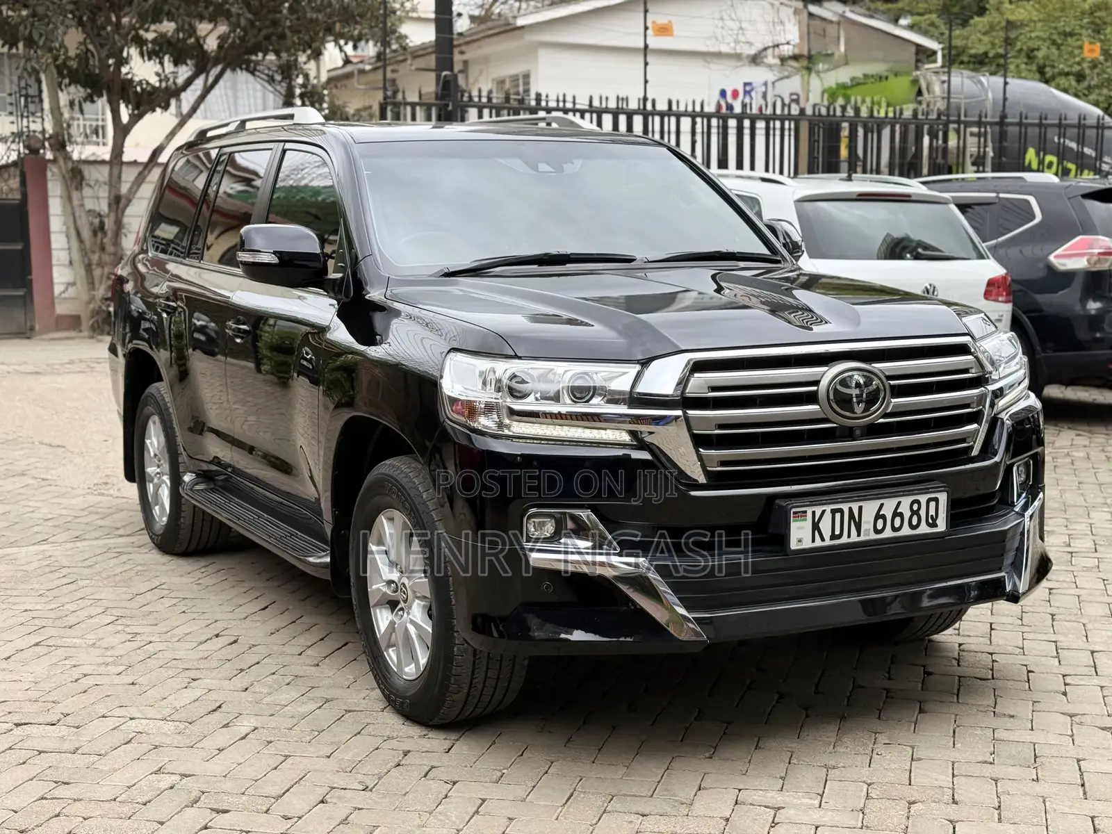 Toyota Land Cruiser 2016 Black