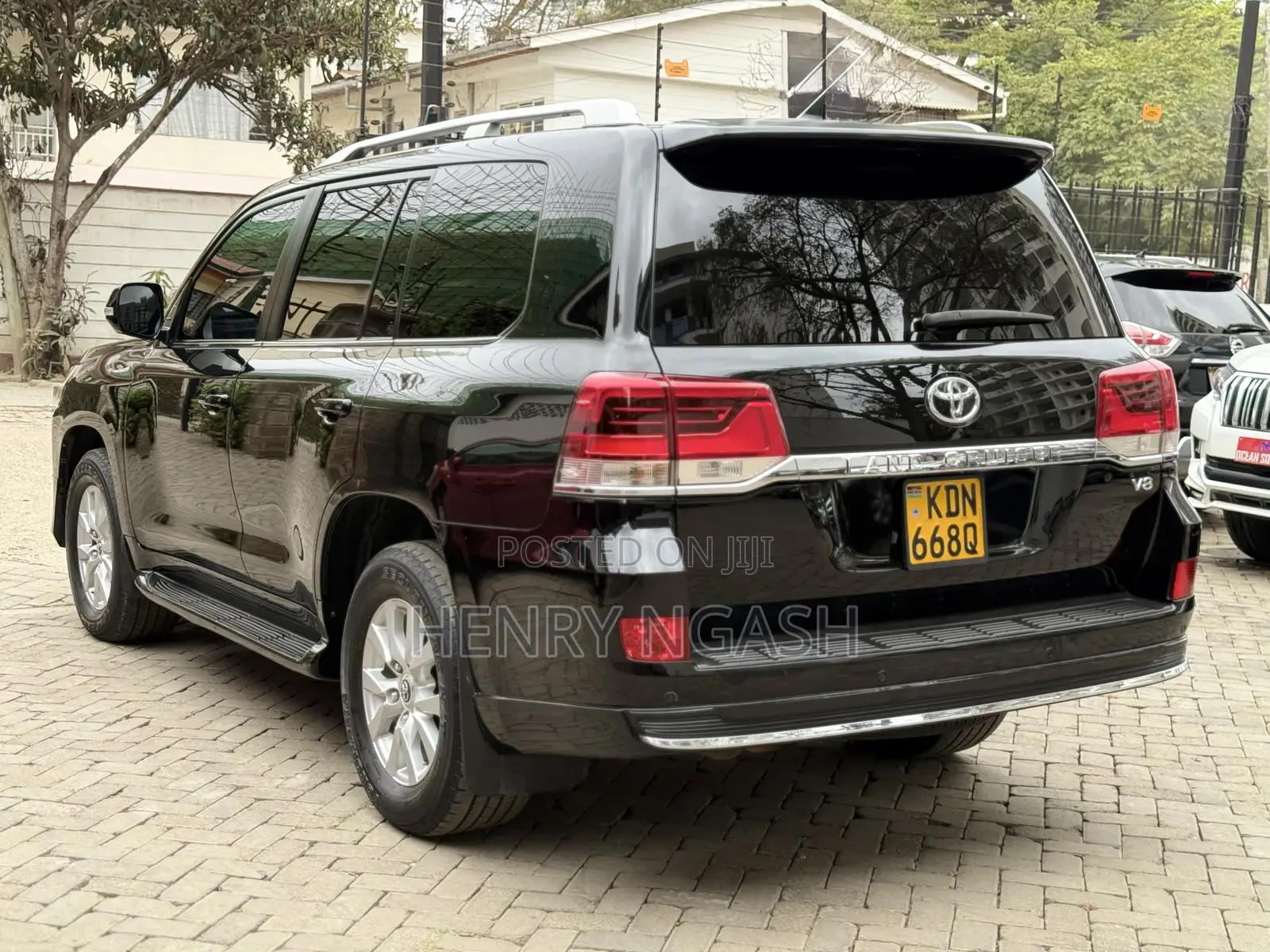 Toyota Land Cruiser 2016 Black