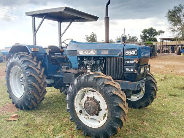 Tractor Newholland 6640 Four Wheel - thumbnail 3