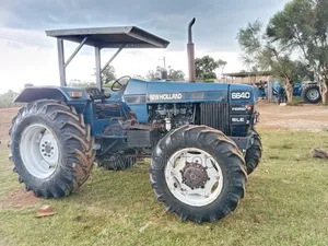 Tractor Newholland 6640 Four Wheel