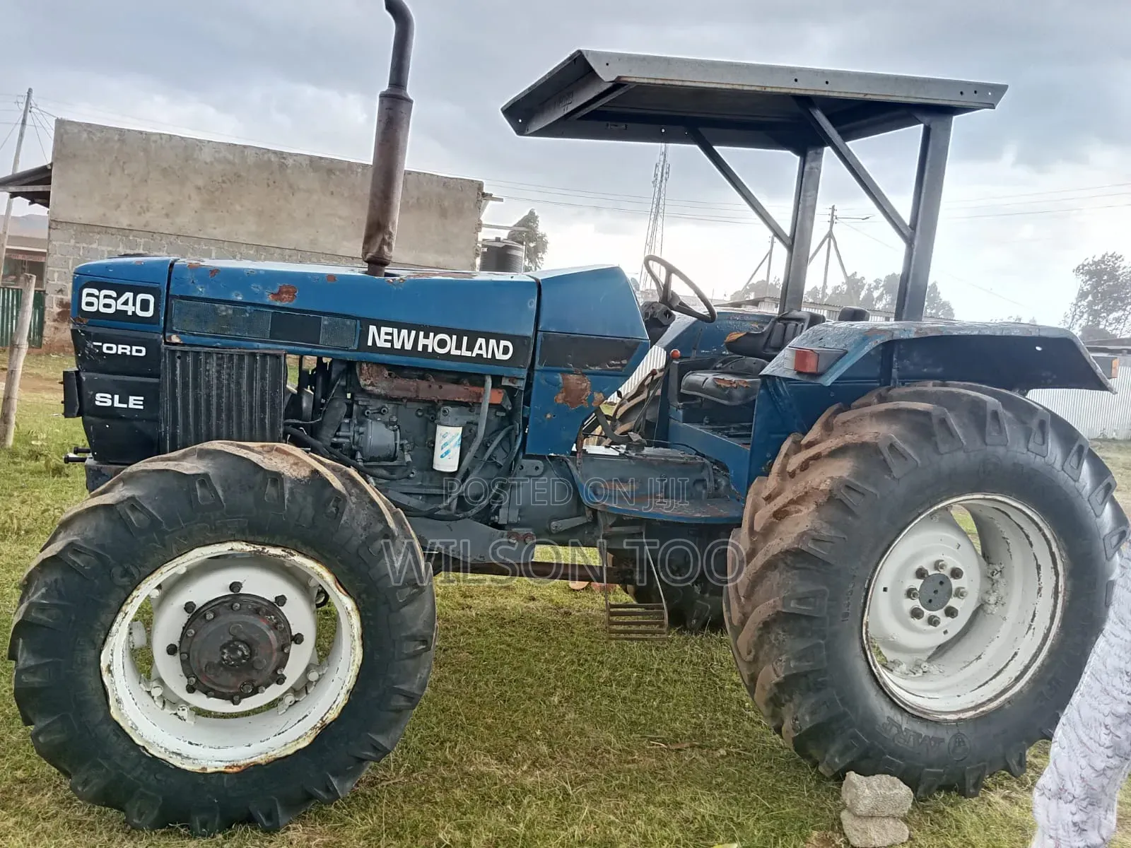 Tractor Newholland 6640 Four Wheel