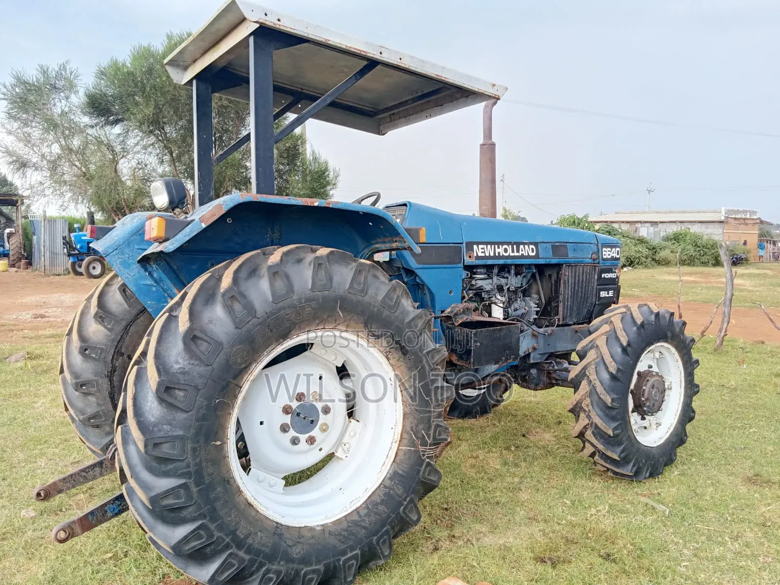 Tractor Newholland 6640 Four Wheel