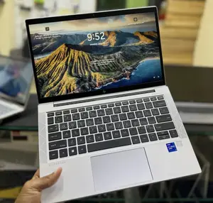 Laptop HP EliteBook 830 G8 16GB Intel Core i7 SSD 512GB
