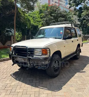 Land Rover Discovery Base 4x4 1994 White