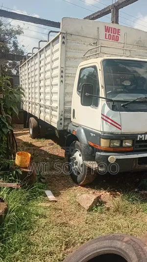 Mitsubishi Fh 215 KBF Open Bedy