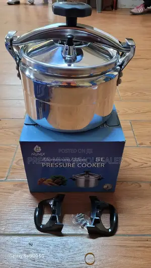 Nunix 5l Aluminium Pressure Cooker.""