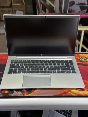 Laptop HP EliteBook 845 G8 8GB AMD Ryzen 5 SSD 256GB