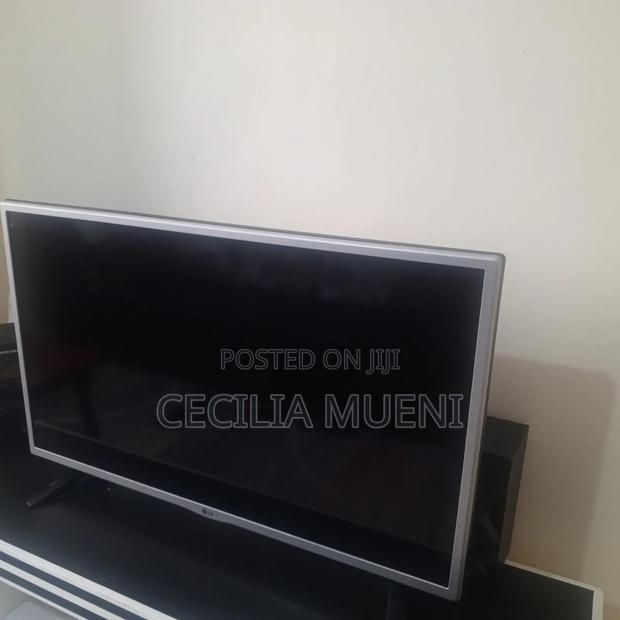 Digital LG TV 32 Inches