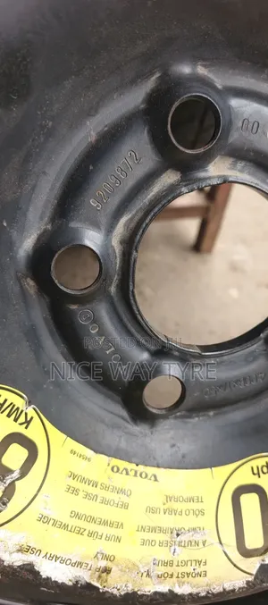 Spire Tire Volvo Size 17